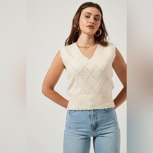 ASTR the Label Women’s Small Scallop Hem Argyle Pointelle Design Sweater Vest